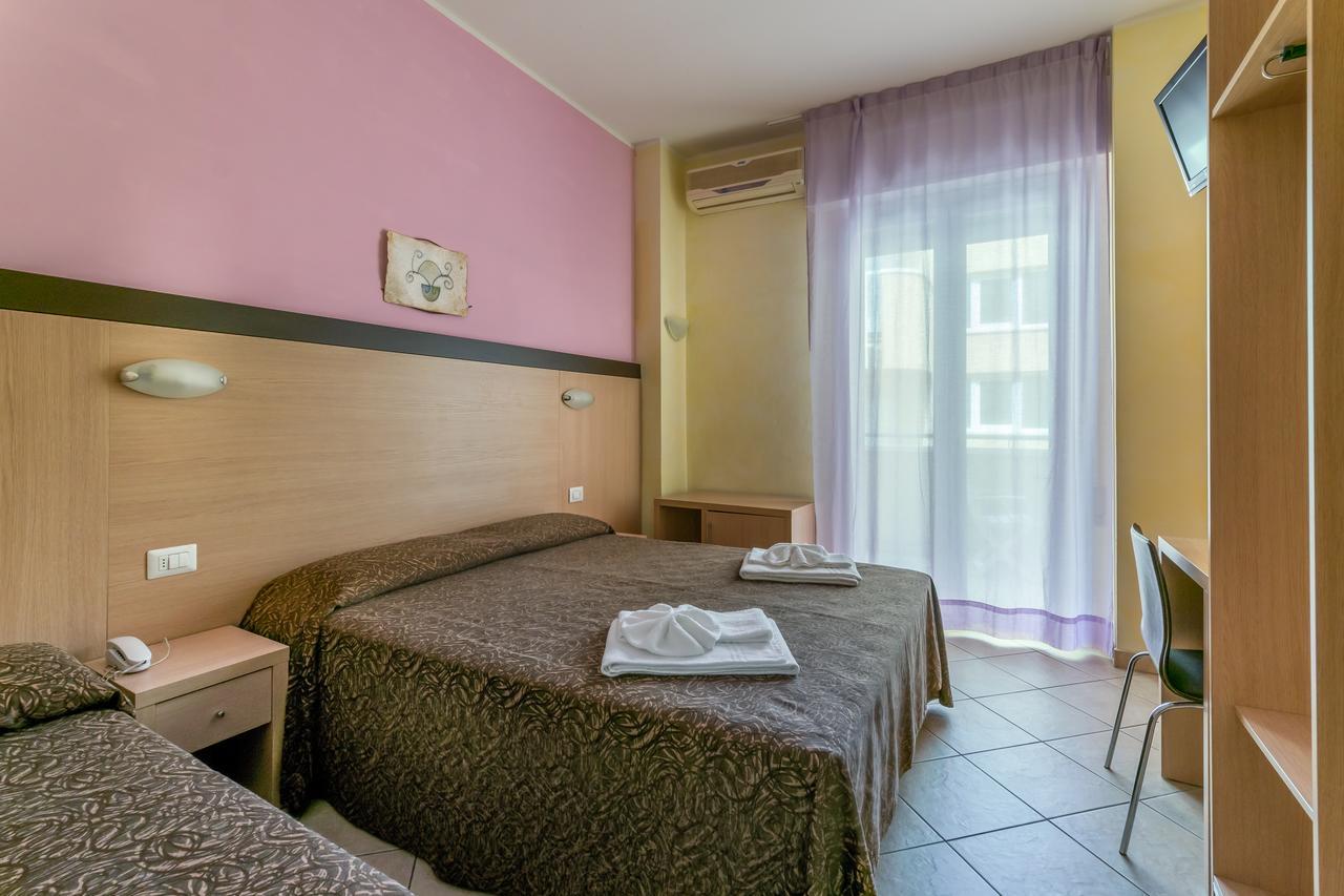 Hotel Rubens Rimini Extérieur photo